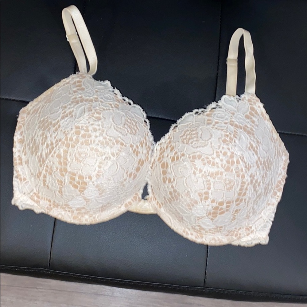 Victoria’s Secret bra
